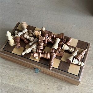 Wooden Chess Set with Brown and Tan Pieces magnetic 🧲